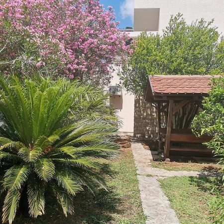 Apartments Maris Петровац Экстерьер фото