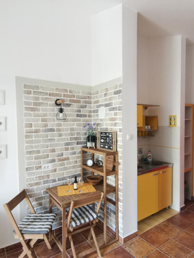 Apartments Maris Петровац Экстерьер фото