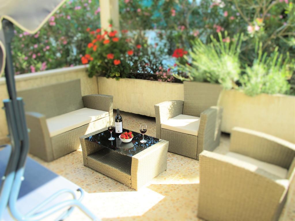 Apartments Maris Петровац Экстерьер фото